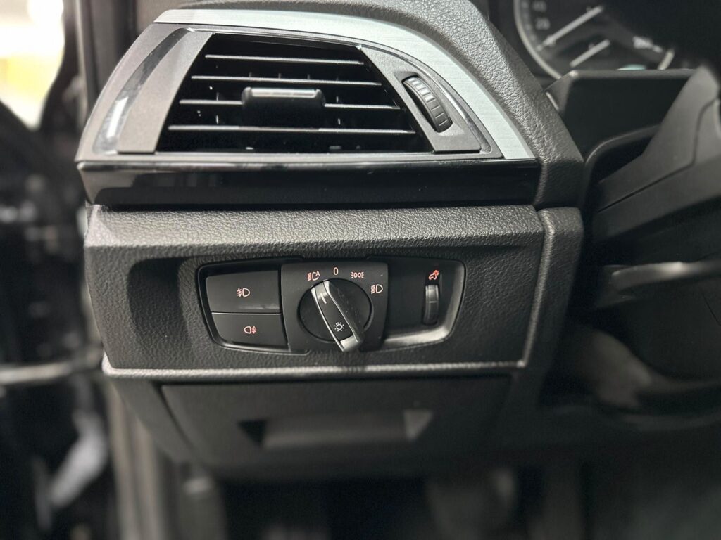 b6062c96-8dfc-4f3b-af54-10b1348a3e84rulemo-1600