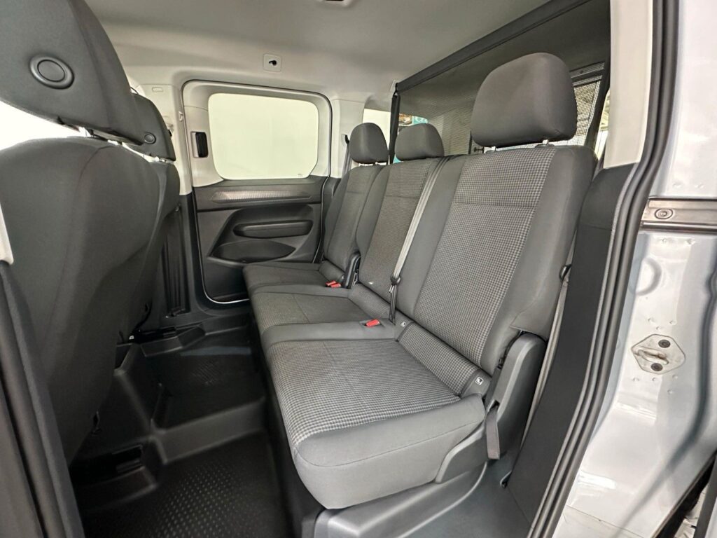 c018fd61-59e9-4bba-b4cd-9f7567363aaarulemo-1600